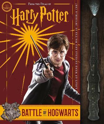 Εκδόσεις Scholastic - The Battle of Hogwarts and the Magic Used to Defend It - Daphne Pendergrass,Cala Spinner