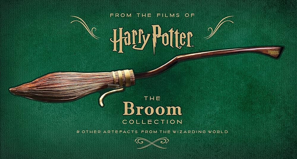 Εκδόσεις Bloomsbury  - Harry Potter-The Broom Collection and Other Artefacts from the Wizarding World - Warner Bros.
