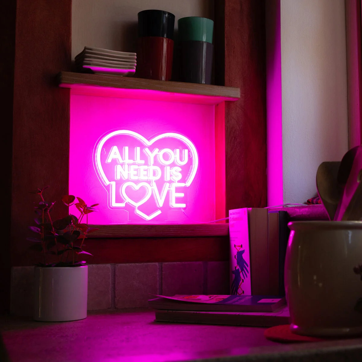 Legami Milano LED Neon Φωτιστικό (All You Need is Love)