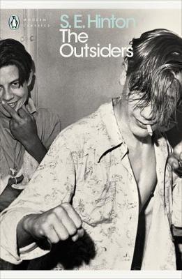 Penguin Modern Classics : the Outsiders pb